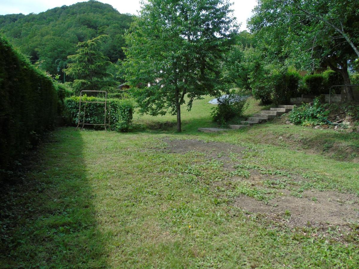 Maison L'Hirondelle Rustique A Tournavaux Luaran gambar