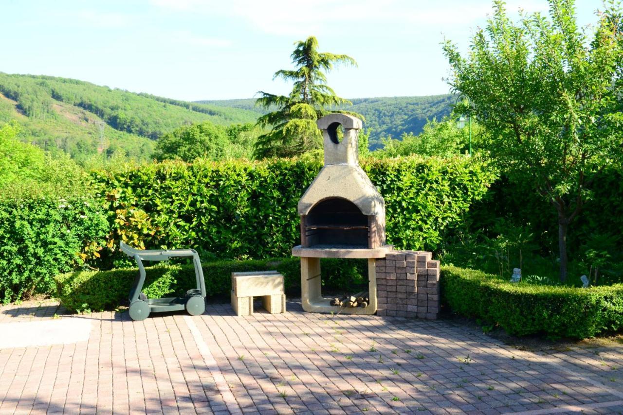 Maison L'Hirondelle Rustique A Tournavaux Luaran gambar