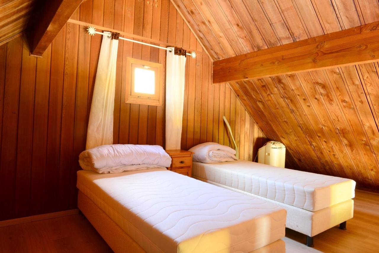 Maison L'Hirondelle Rustique A Tournavaux Luaran gambar