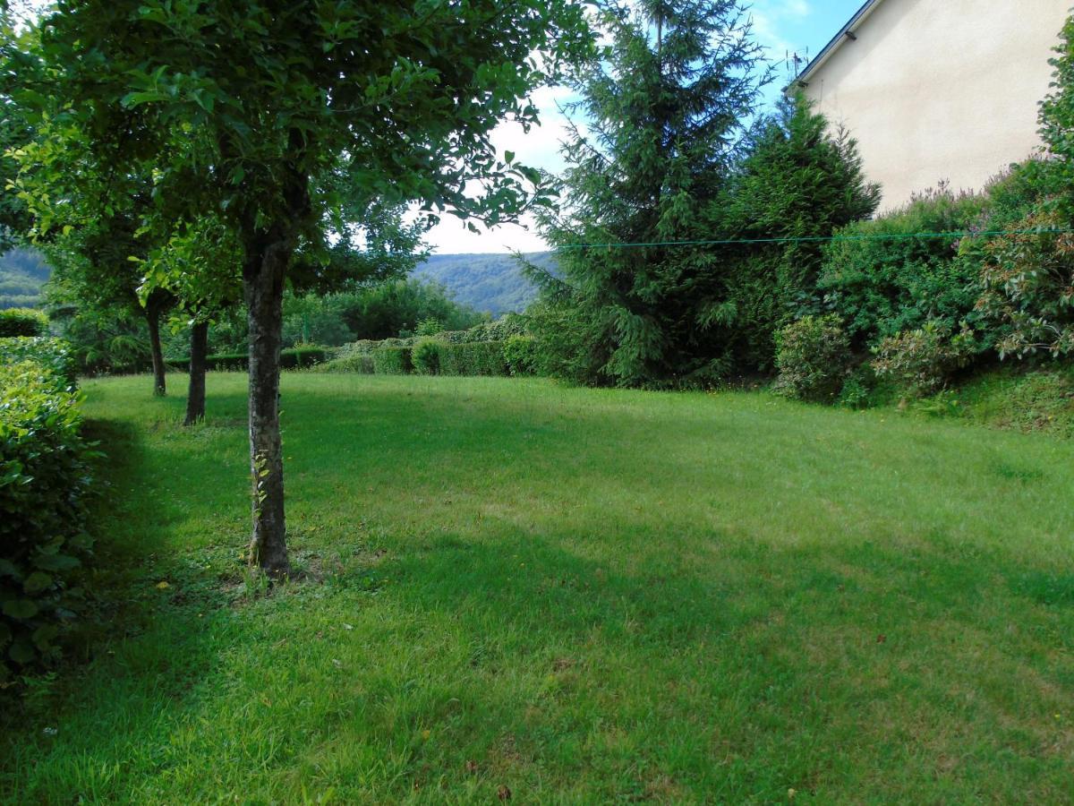 Maison L'Hirondelle Rustique A Tournavaux Luaran gambar
