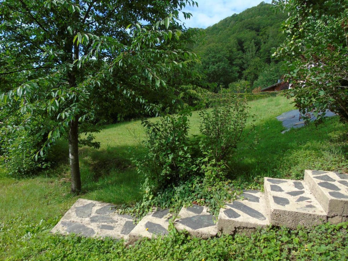 Maison L'Hirondelle Rustique A Tournavaux Luaran gambar