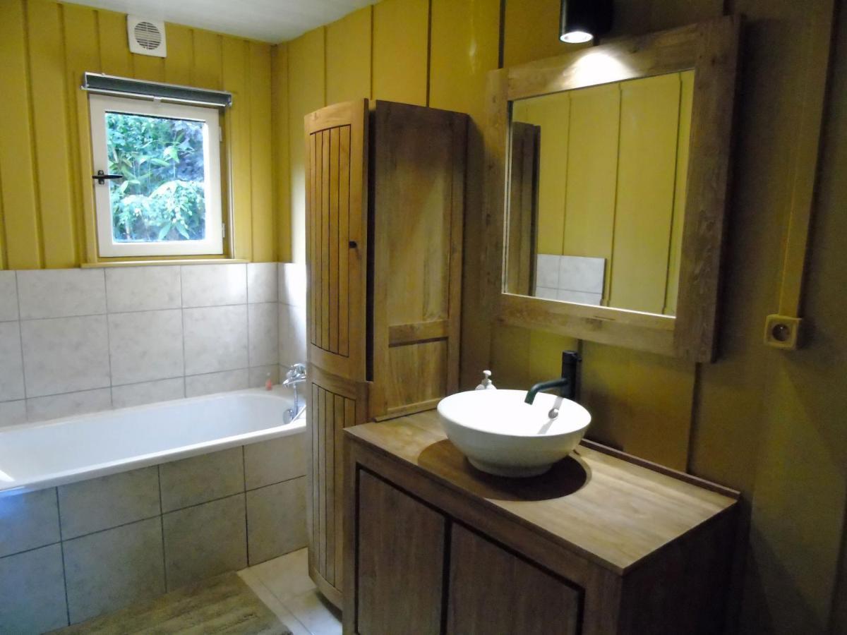 Maison L'Hirondelle Rustique A Tournavaux Luaran gambar